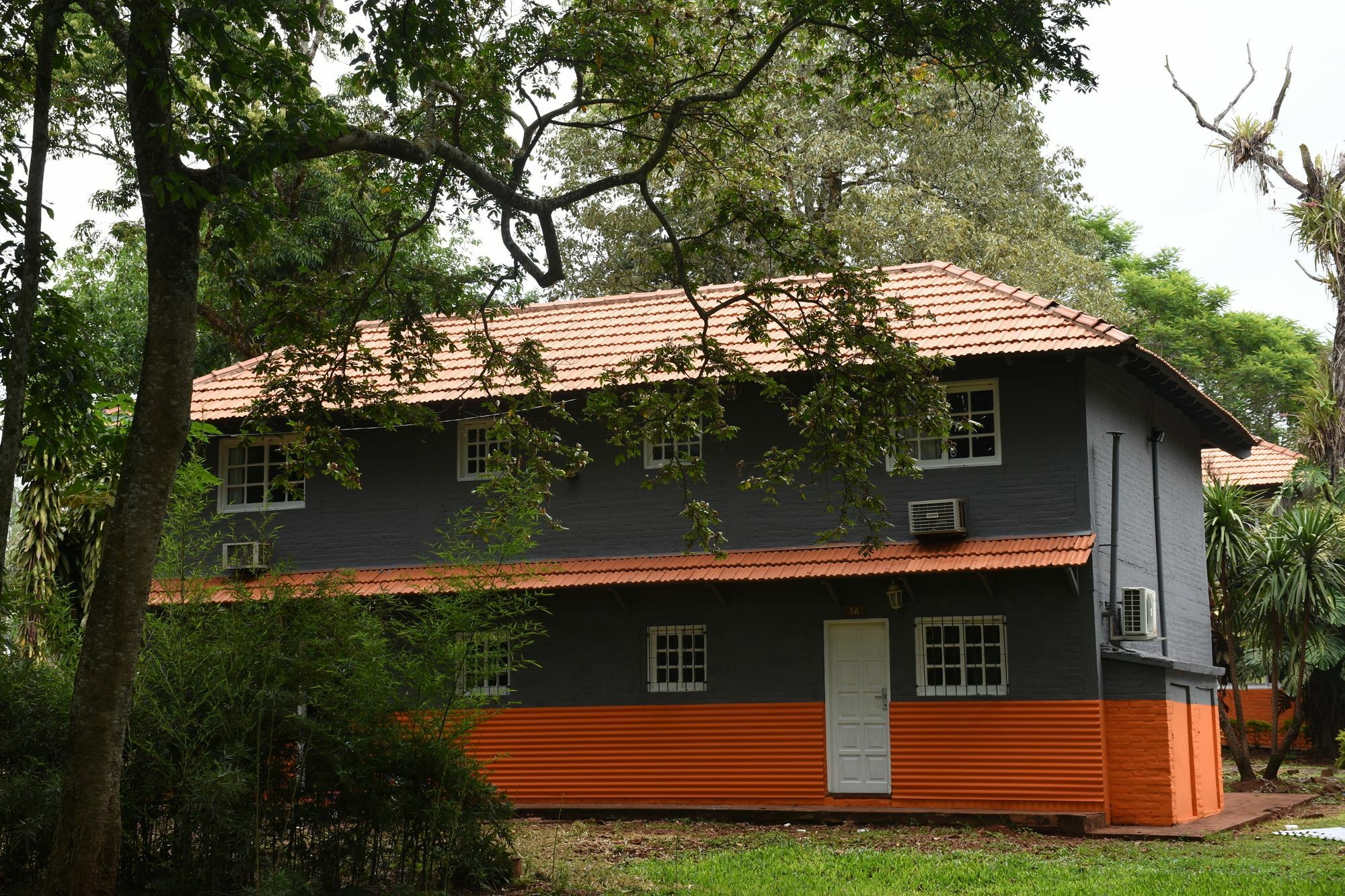 Tangoinn Club Iguazu Party Luxury Hostel 伊瓜苏港 外观 照片