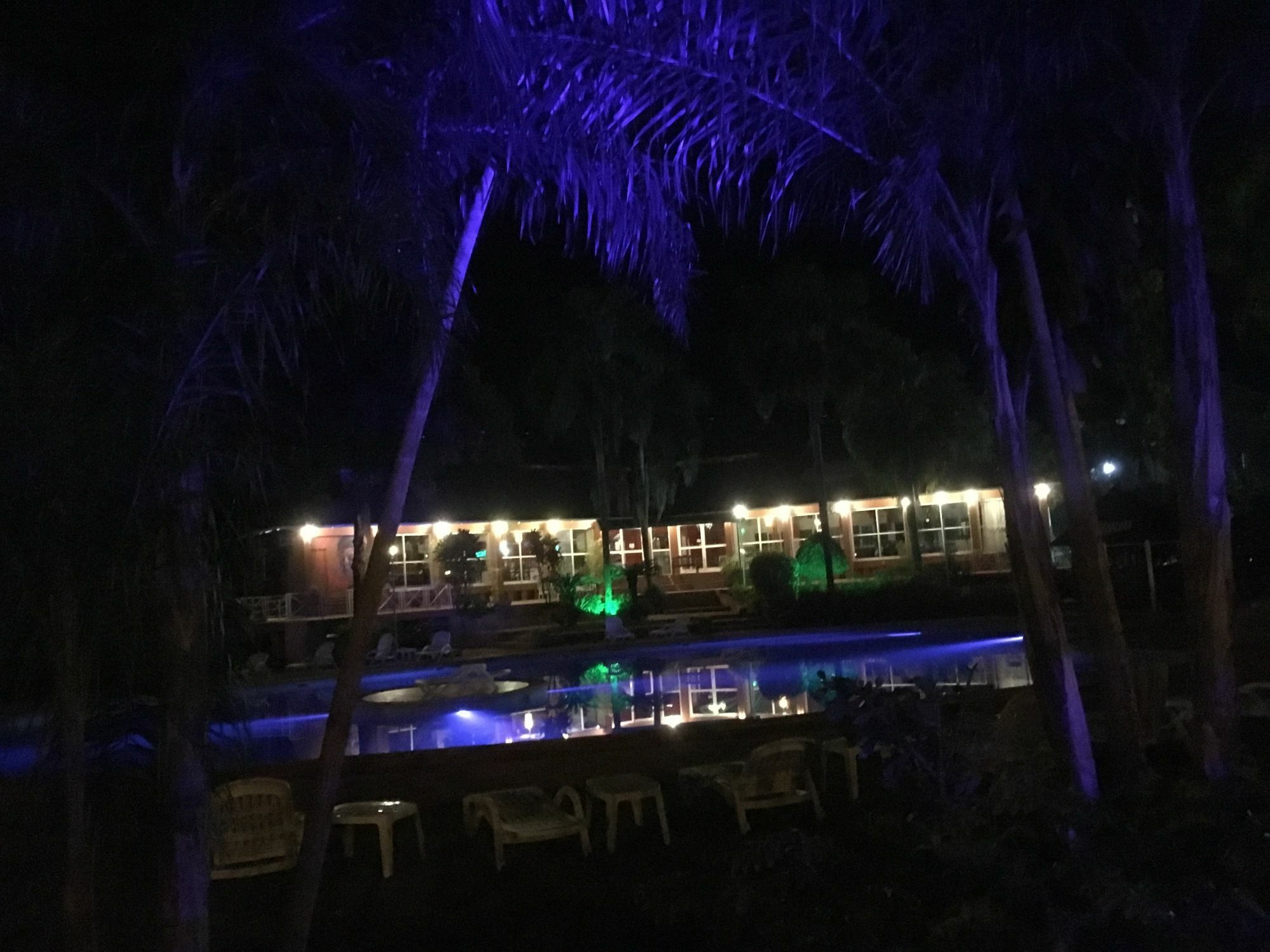 Tangoinn Club Iguazu Party Luxury Hostel 伊瓜苏港 外观 照片