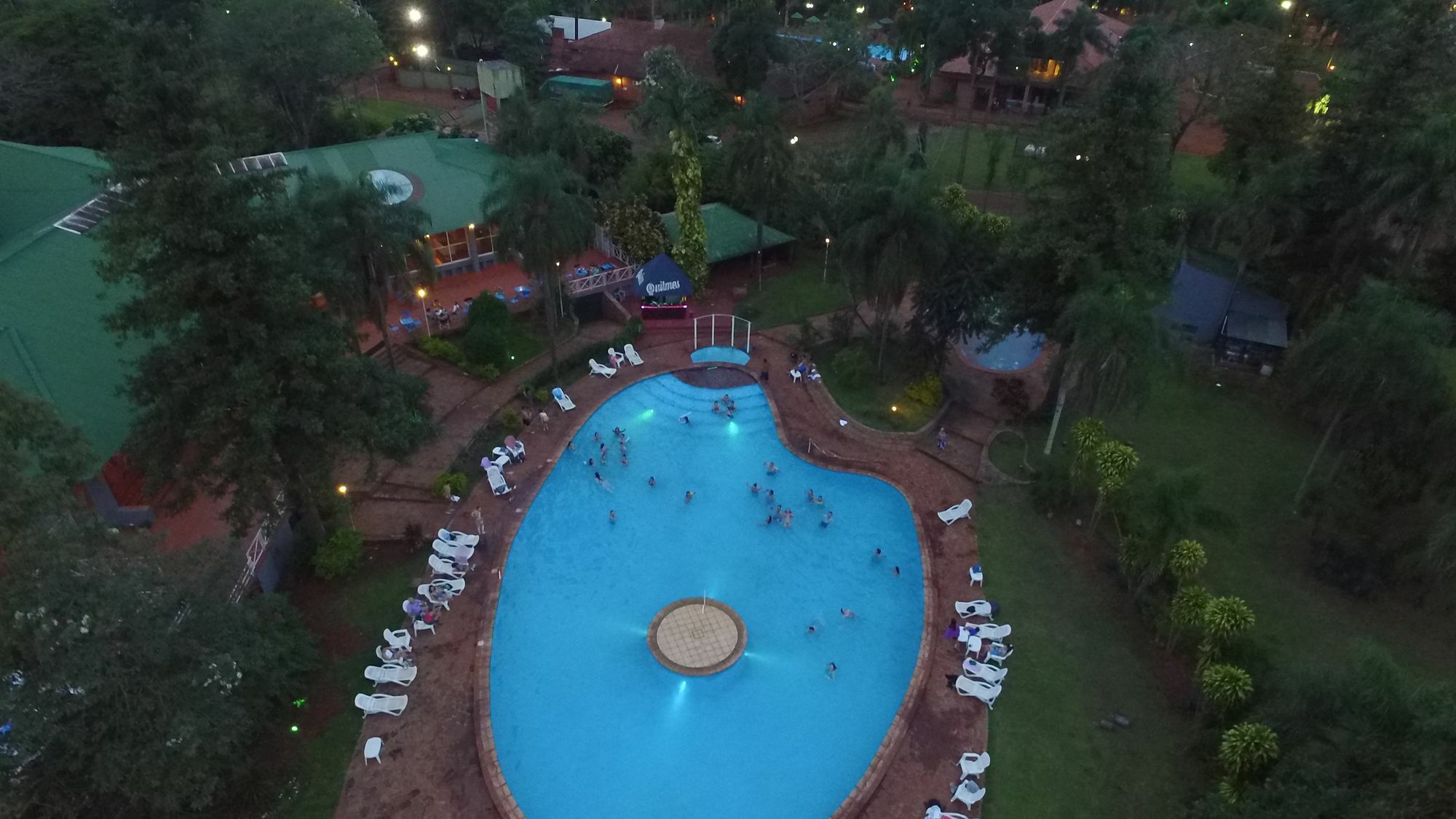 Tangoinn Club Iguazu Party Luxury Hostel 伊瓜苏港 外观 照片