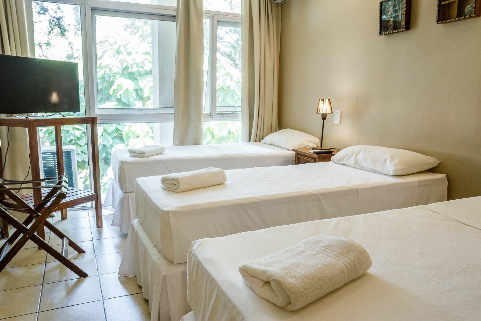 Tangoinn Club Iguazu Party Luxury Hostel 伊瓜苏港 外观 照片