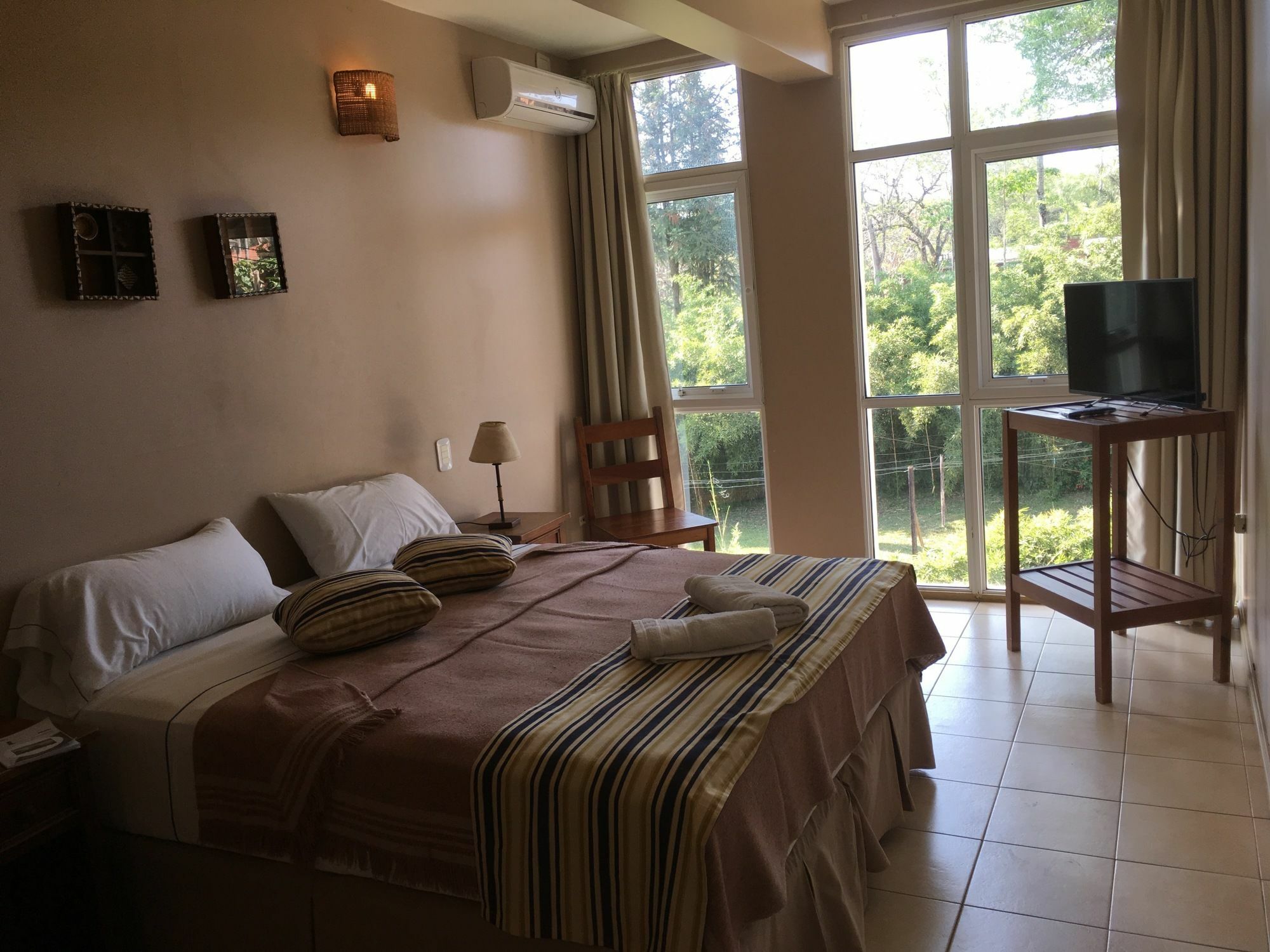 Tangoinn Club Iguazu Party Luxury Hostel 伊瓜苏港 外观 照片
